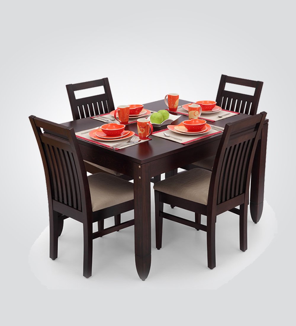 COMPACT WOODEN DINING TABLE SET